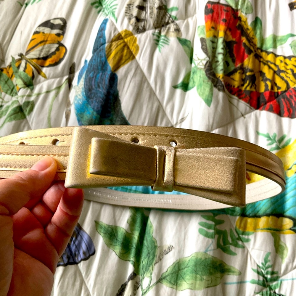Gold leather lodis belt